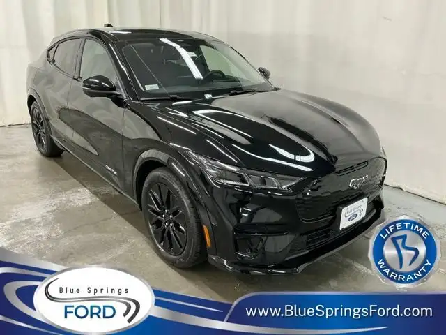 2026 Ford Mustang-Mach-e Premium's photo
