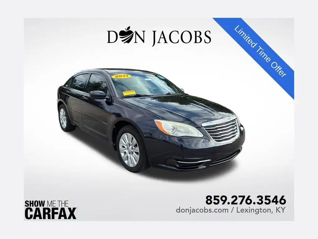 2011 Chrysler 200 LX's photo