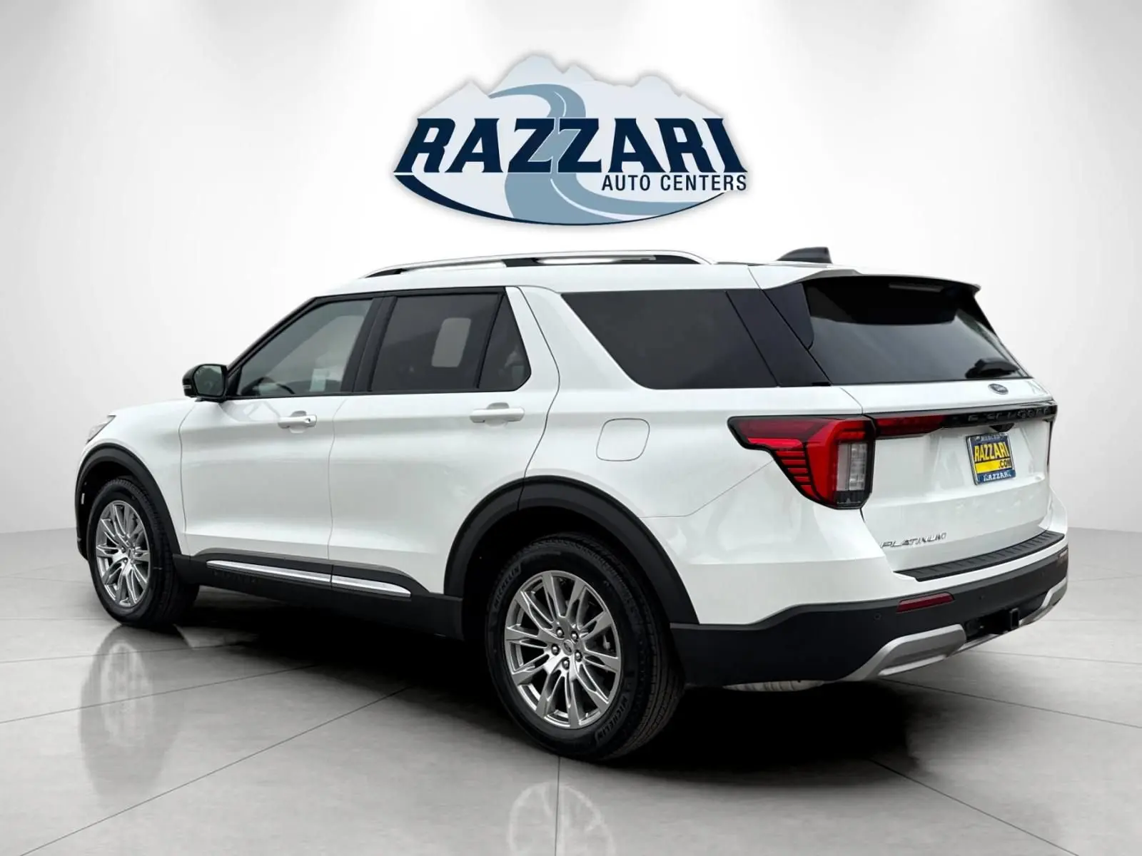 2026 Ford Explorer Platinum 4WD photo 5