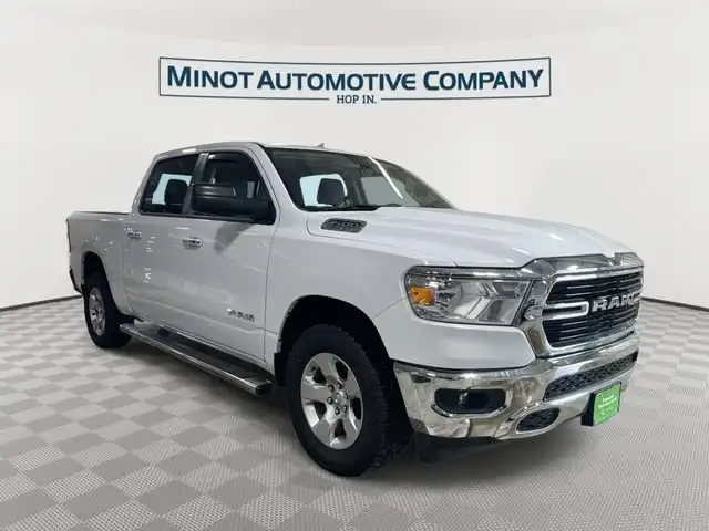 2019 RAM 1500 Big Horn/Lone Star 4x4 Crew Cab 5'7's photo