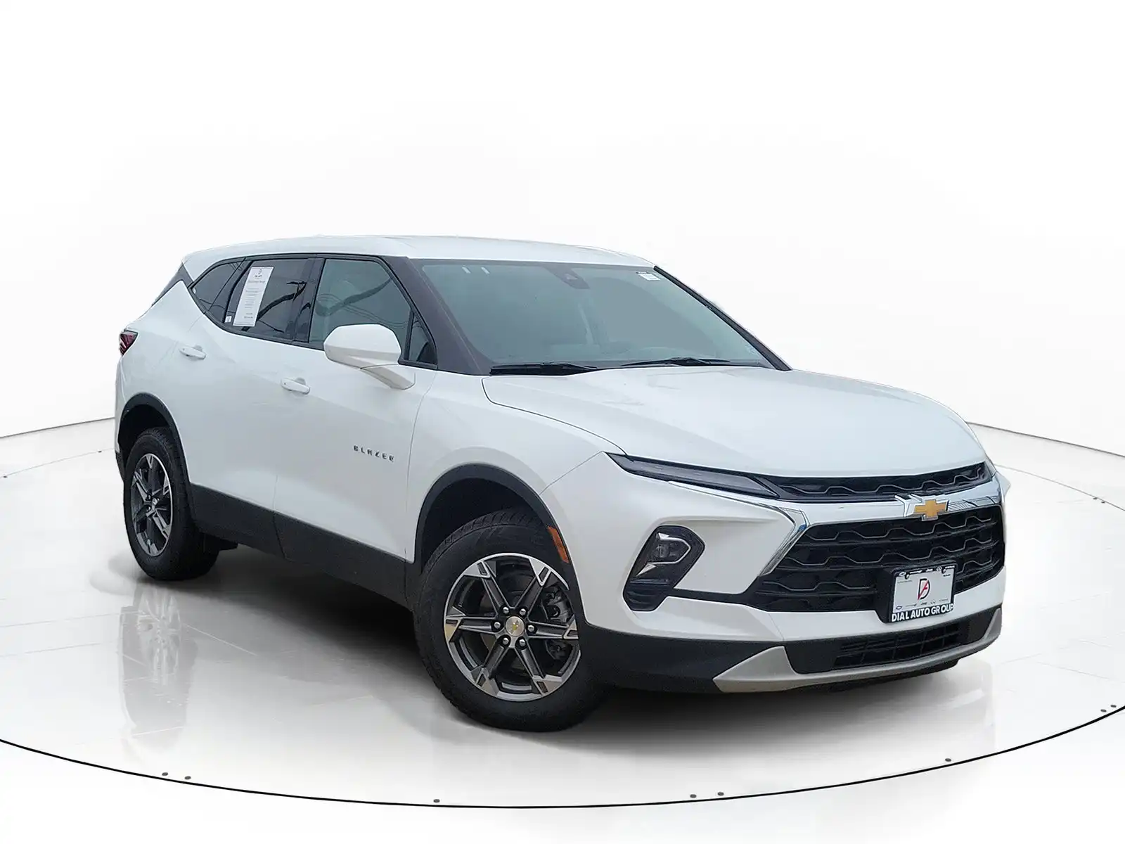 2025 Chevrolet Blazer 2.0T 2LT FWD's photo