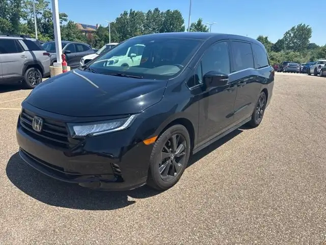 2024 Honda Odyssey SPORT's photo