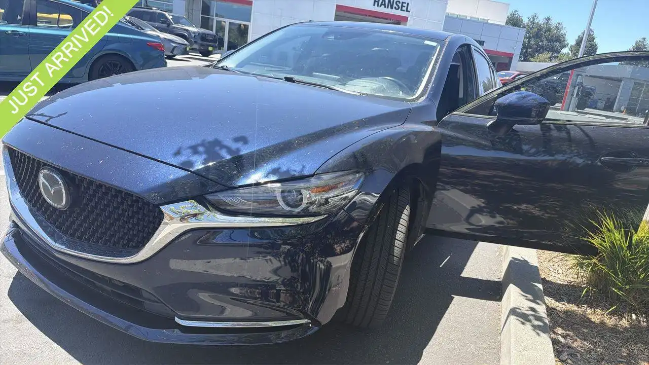 2018 Mazda EZ-6 Grand Touring Reserve Auto's photo