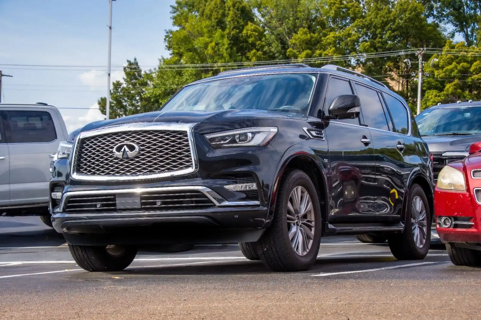 2019 INFINITI QX80 Base's photo