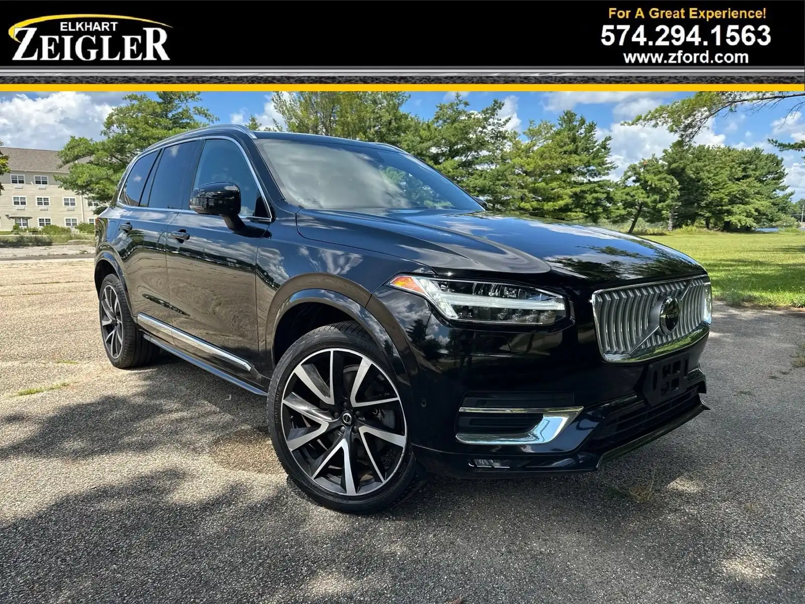 2023 Volvo XC90 B5 Plus 4WD's photo