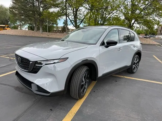2026 Mazda CX-5 S Preferred Auto AWD photo 3