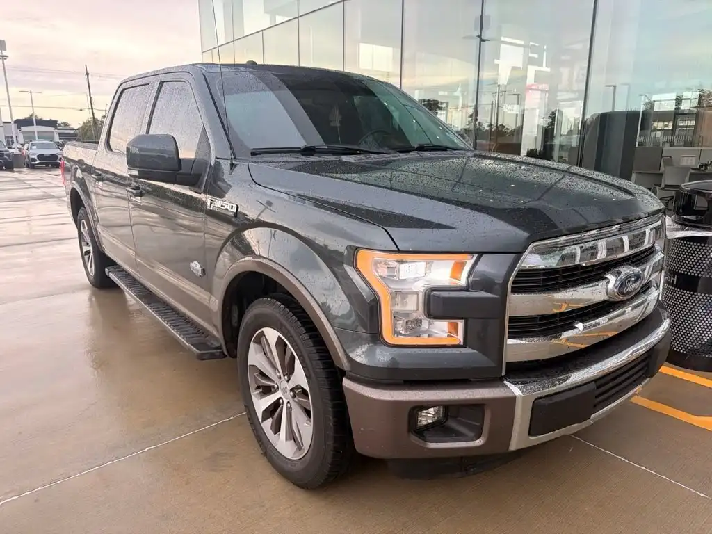 2015 Ford F-150 King Ranch SuperCrew 145 in's photo