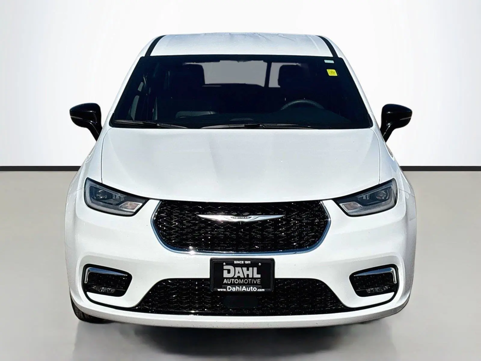 2025 Chrysler Pacifica Select photo 3