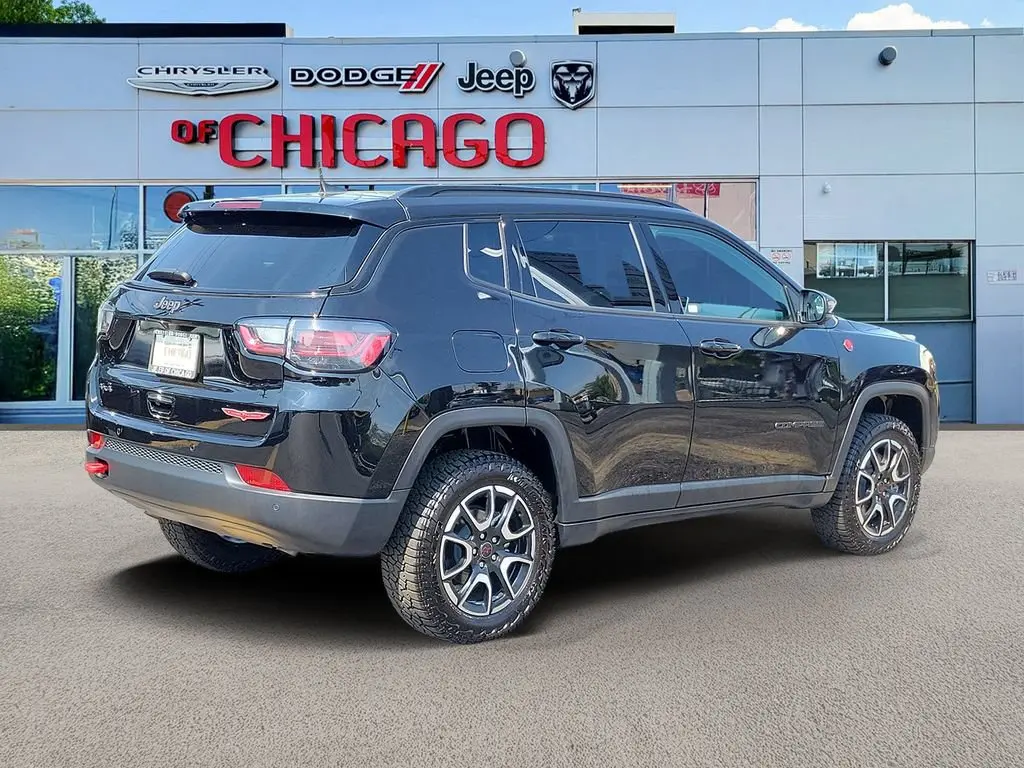 2025 Jeep Compass Trailhawk 4WD photo 4