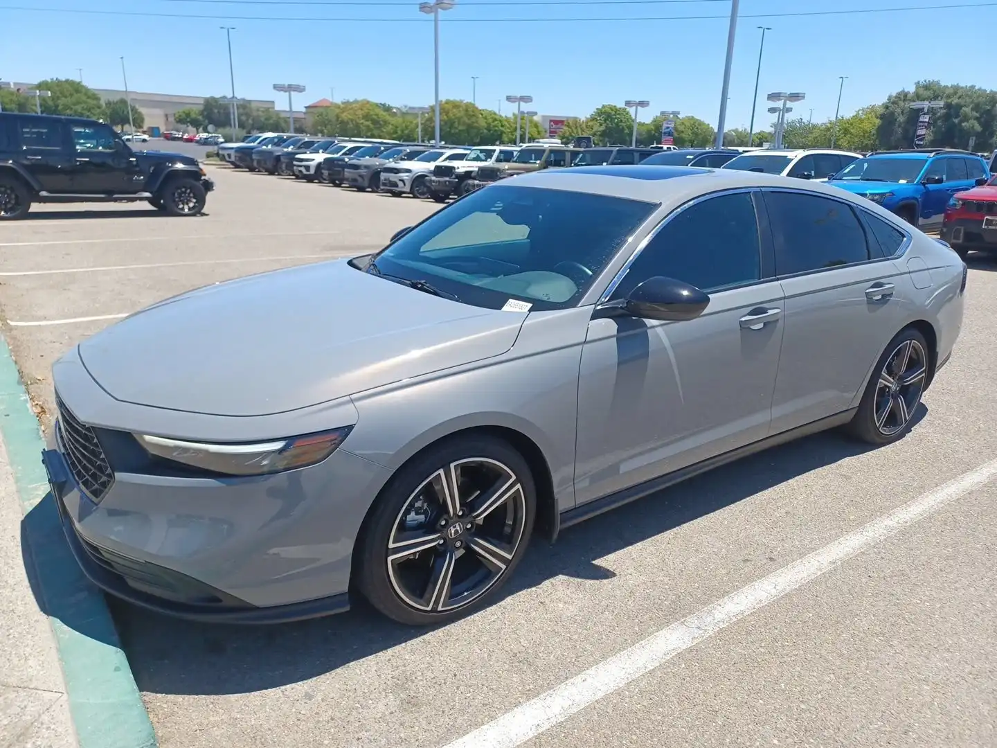2025 Honda Accord Hybrid Sport's photo