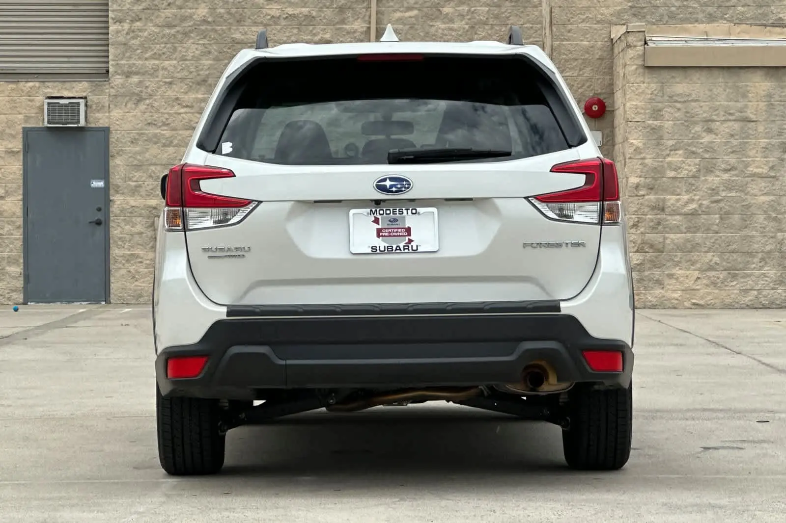 2023 Subaru Forester Premium photo 4
