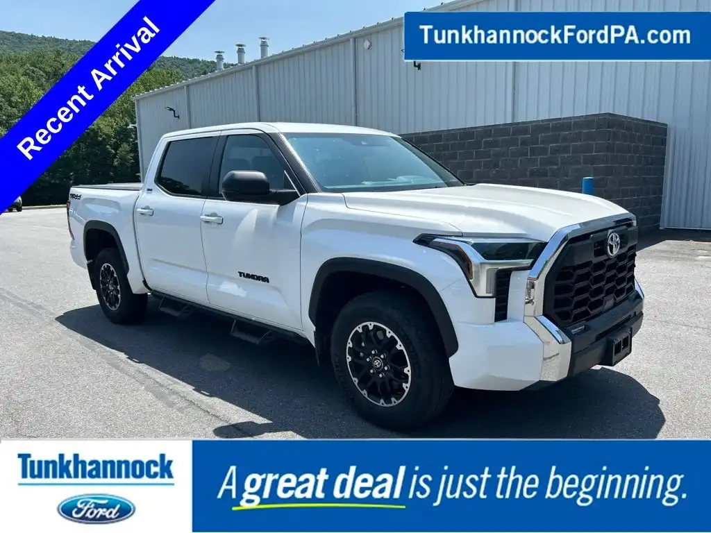 2025 Toyota Tundra SR5 3.4L 4WD CrewMax 5.5' Bed's photo