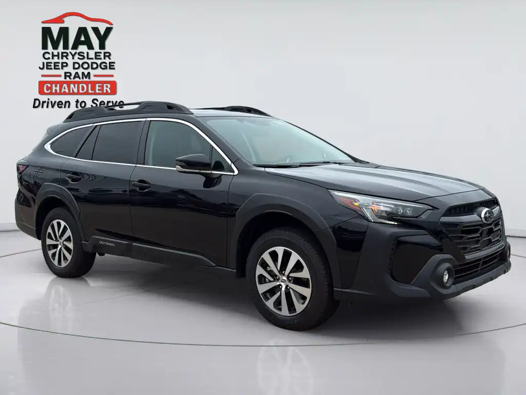 2025 Subaru Outback Premium's photo