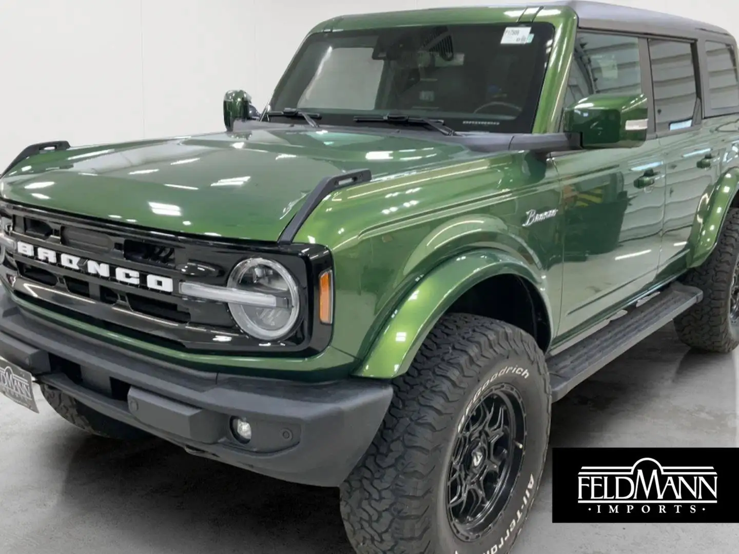 2022 Ford Bronco Outer Banks 4WD's photo