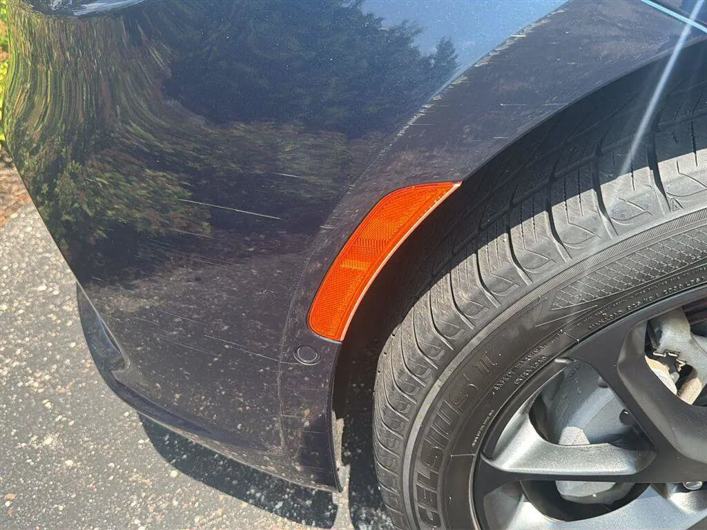 2023 Chrysler Pacifica Touring L AWD photo 3