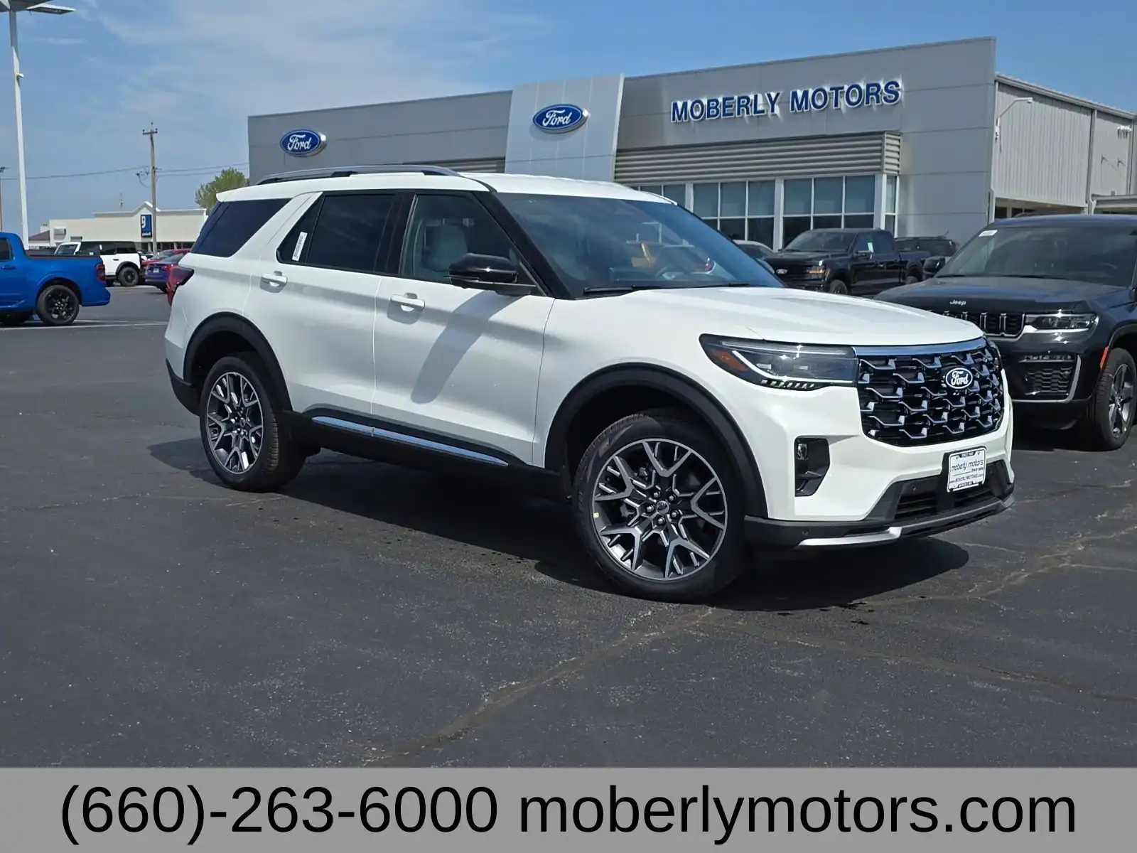 2027 Ford Explorer Platinum 4WD's photo