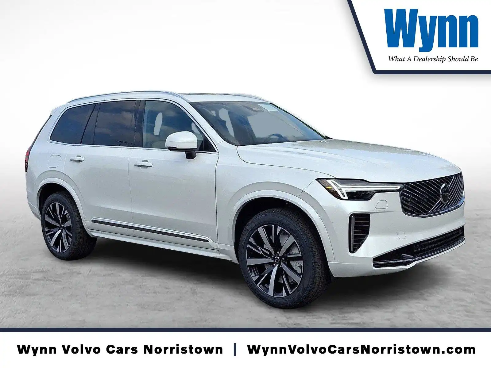 2027 Volvo XC90 B5 Core Bright AWD's photo
