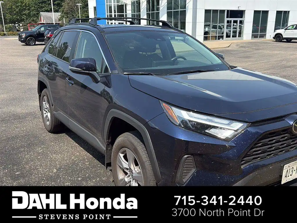 2025 Toyota RAV4 XLE AWD's photo