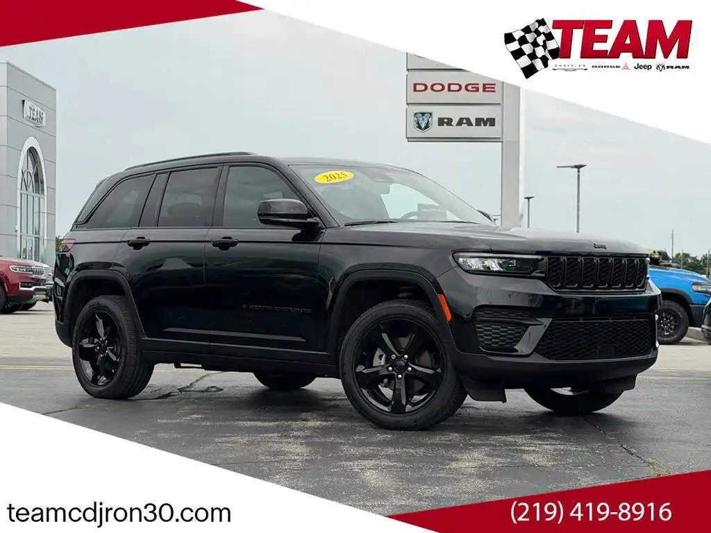 2025 Jeep Grand Cherokee Altitude X 4x4's photo