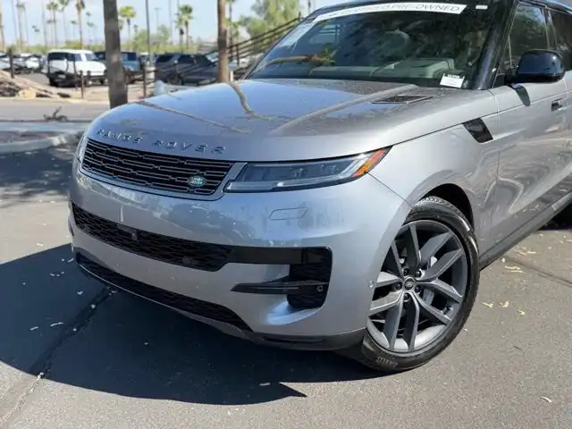 2025 Land Rover Range Rover Sport P360 SE MHEV's photo