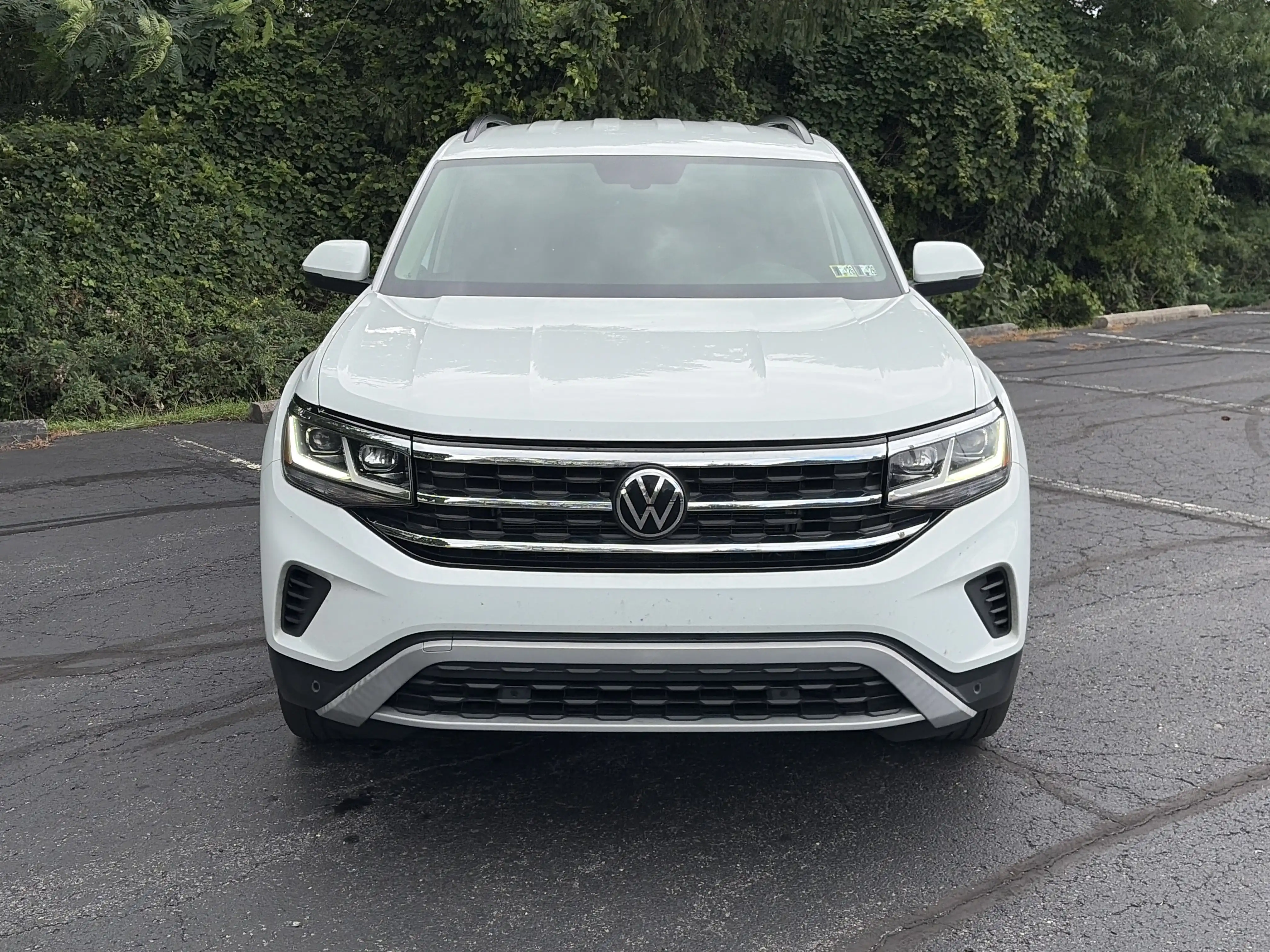 2023 Volkswagen Atlas 3.6L SE w/Tech 4MOTION's photo