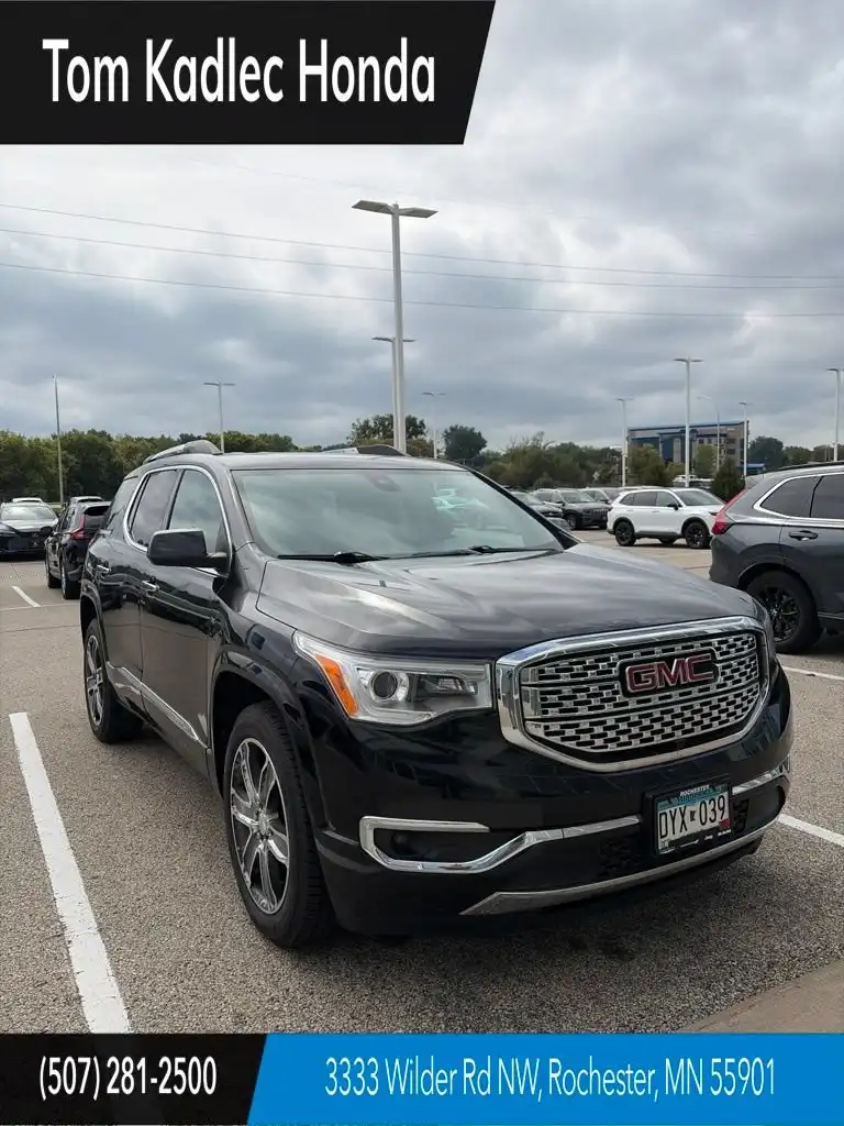 2017 GMC Acadia Denali AWD's photo