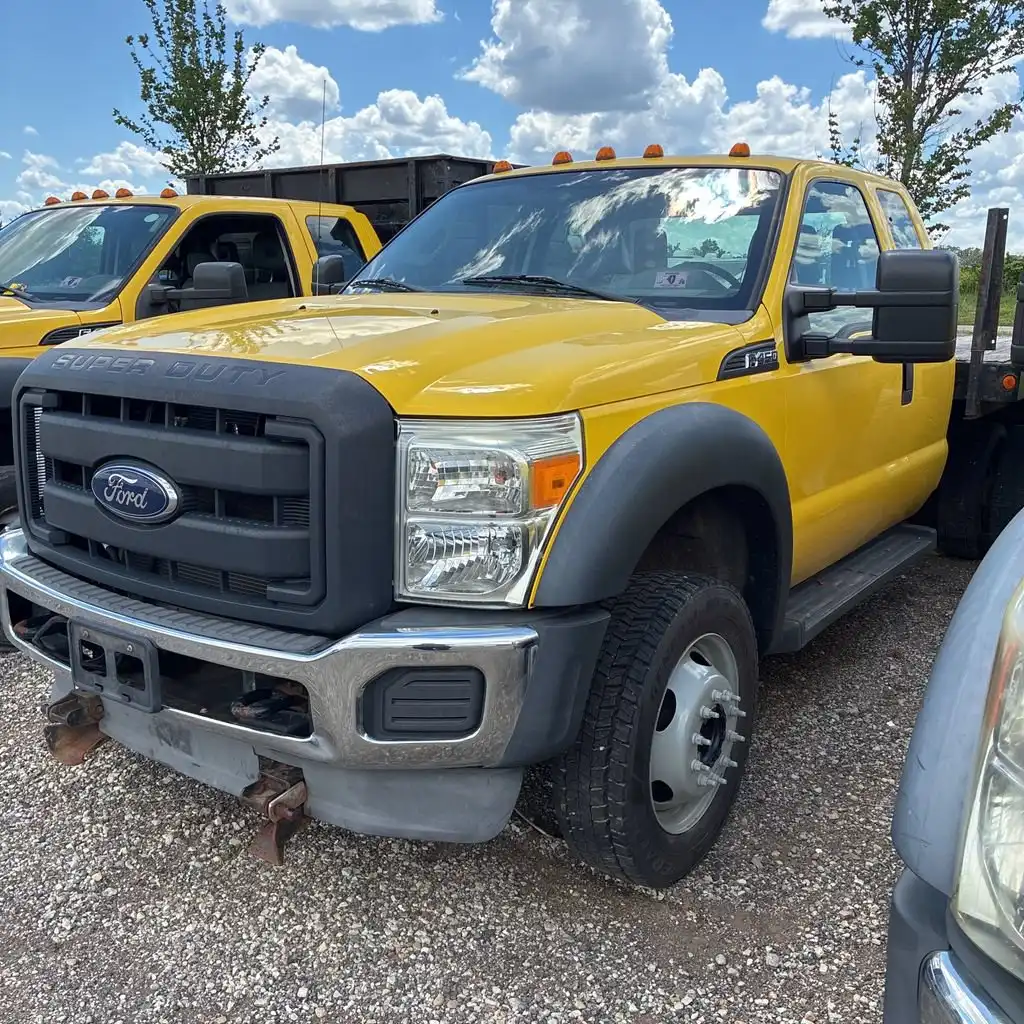 2013 Ford F-450 XL 4WD SuperCab DRW 162 in's photo