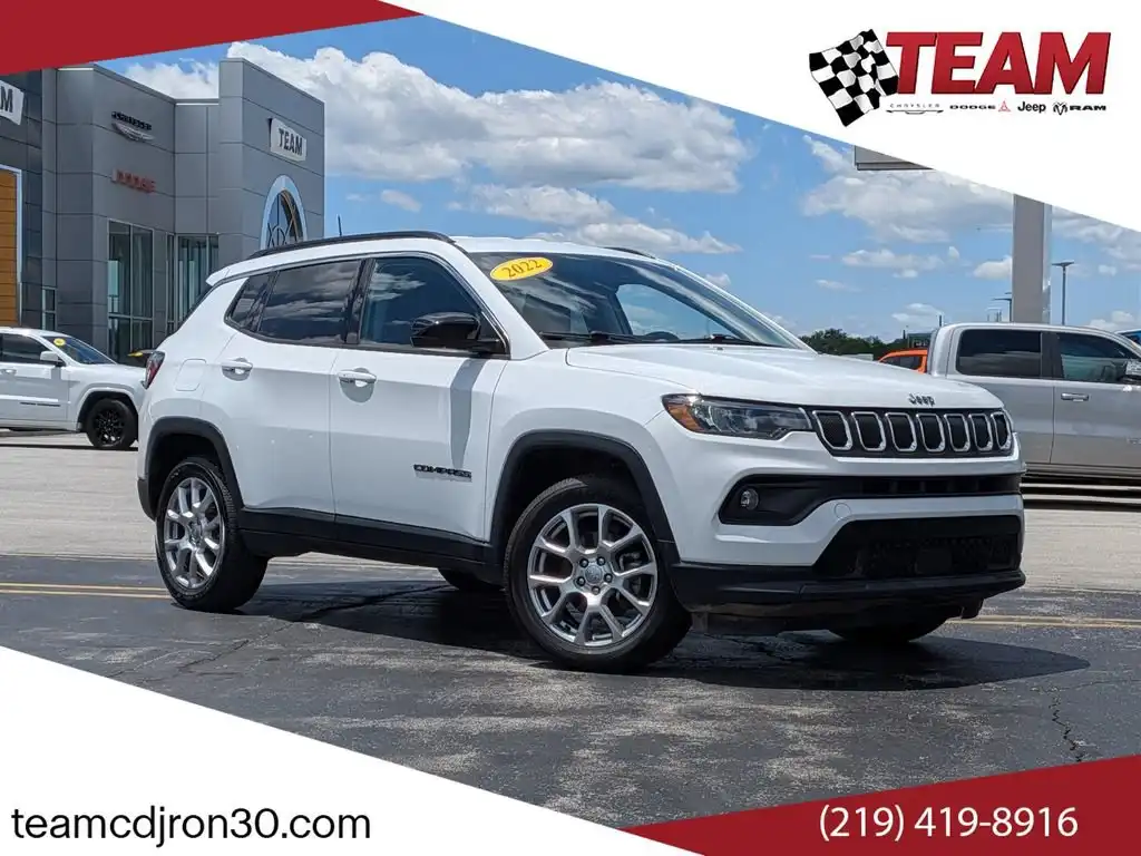 2022 Jeep Compass Latitude Lux 4X4's photo