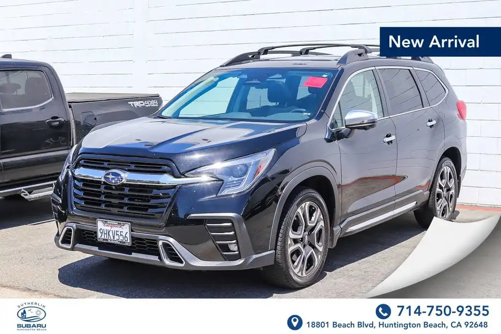2023 Subaru Ascent Touring's photo