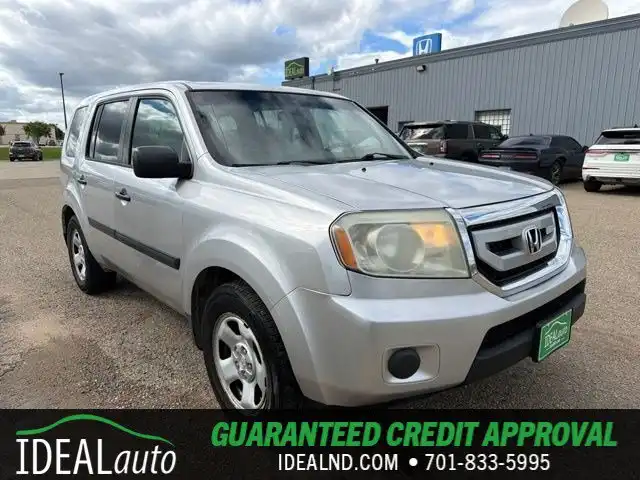 2010 Honda Pilot LX 4WD's photo