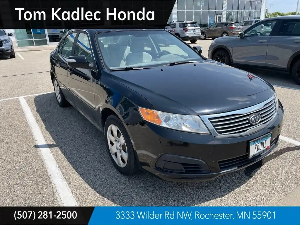 2010 Kia Optima LX's photo