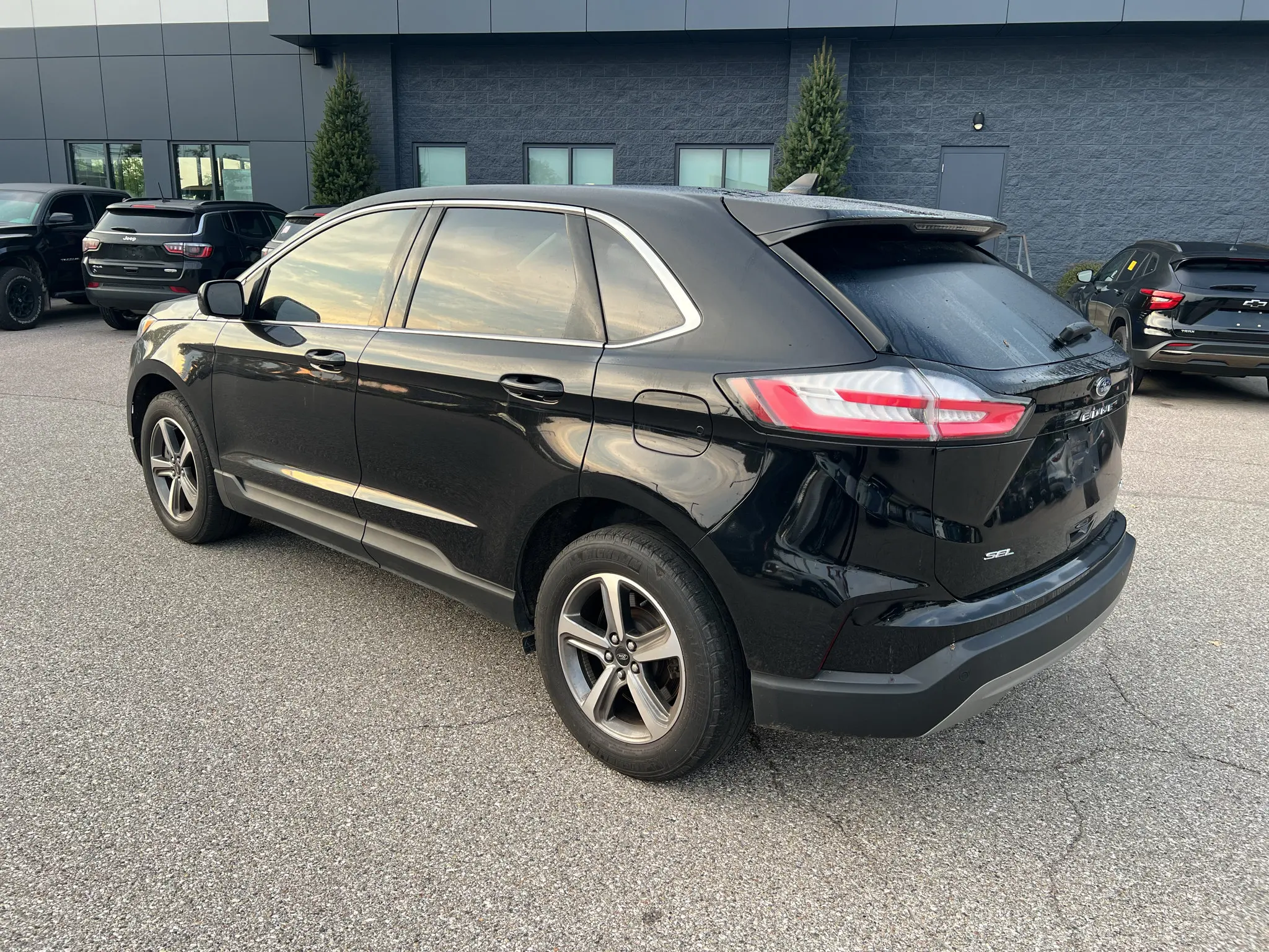 2024 Ford Edge SEL AWD photo 5