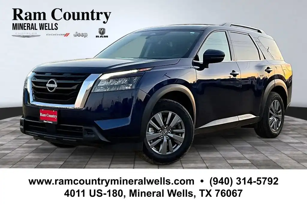 2025 Nissan Pathfinder SV 2WD's photo