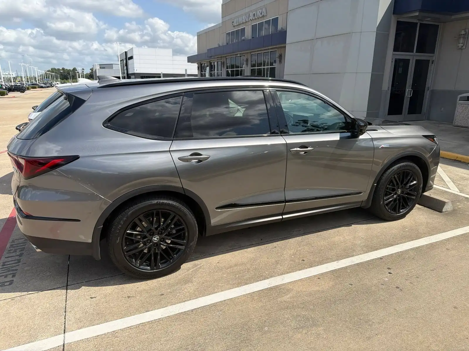 2025 Acura MDX A-Spec SH-AWD Advance Package's photo