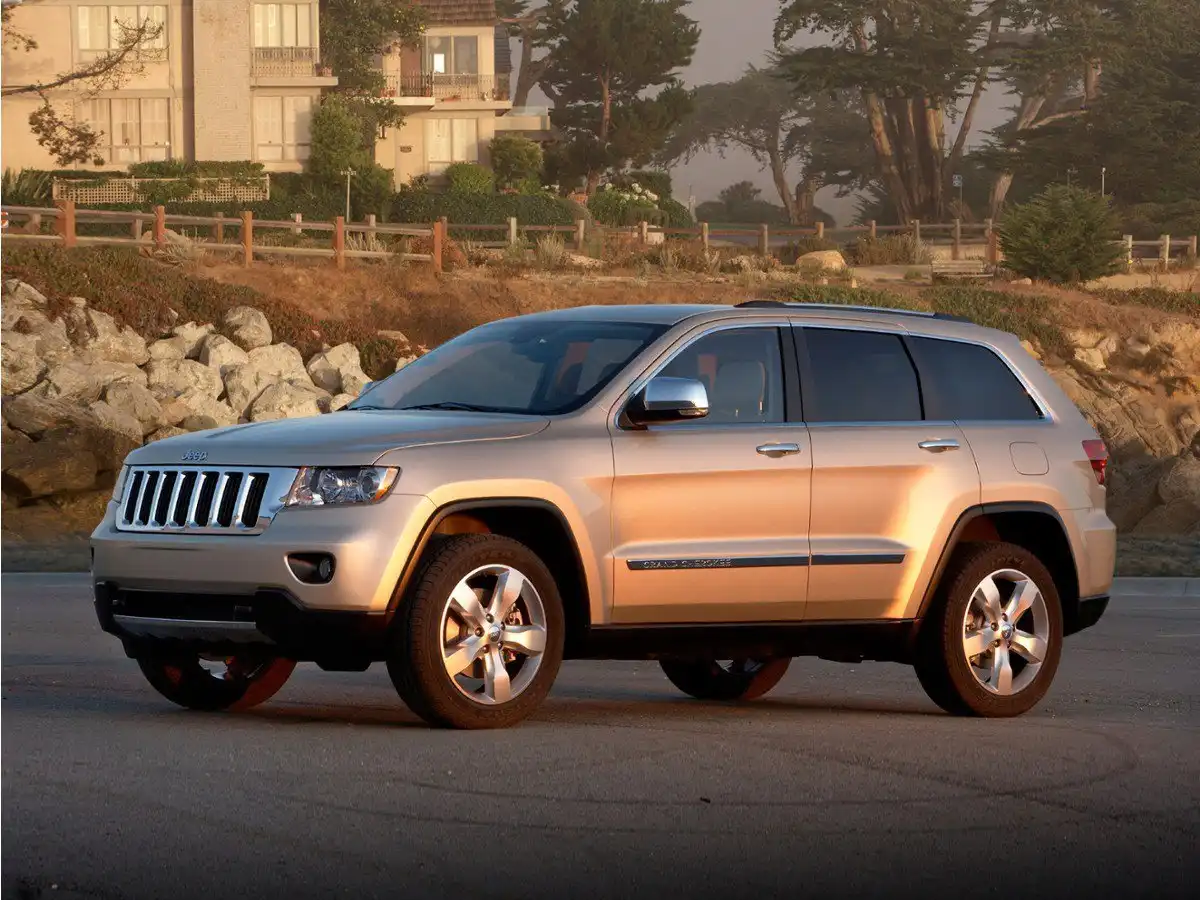 2011 Jeep Grand Cherokee Laredo's photo
