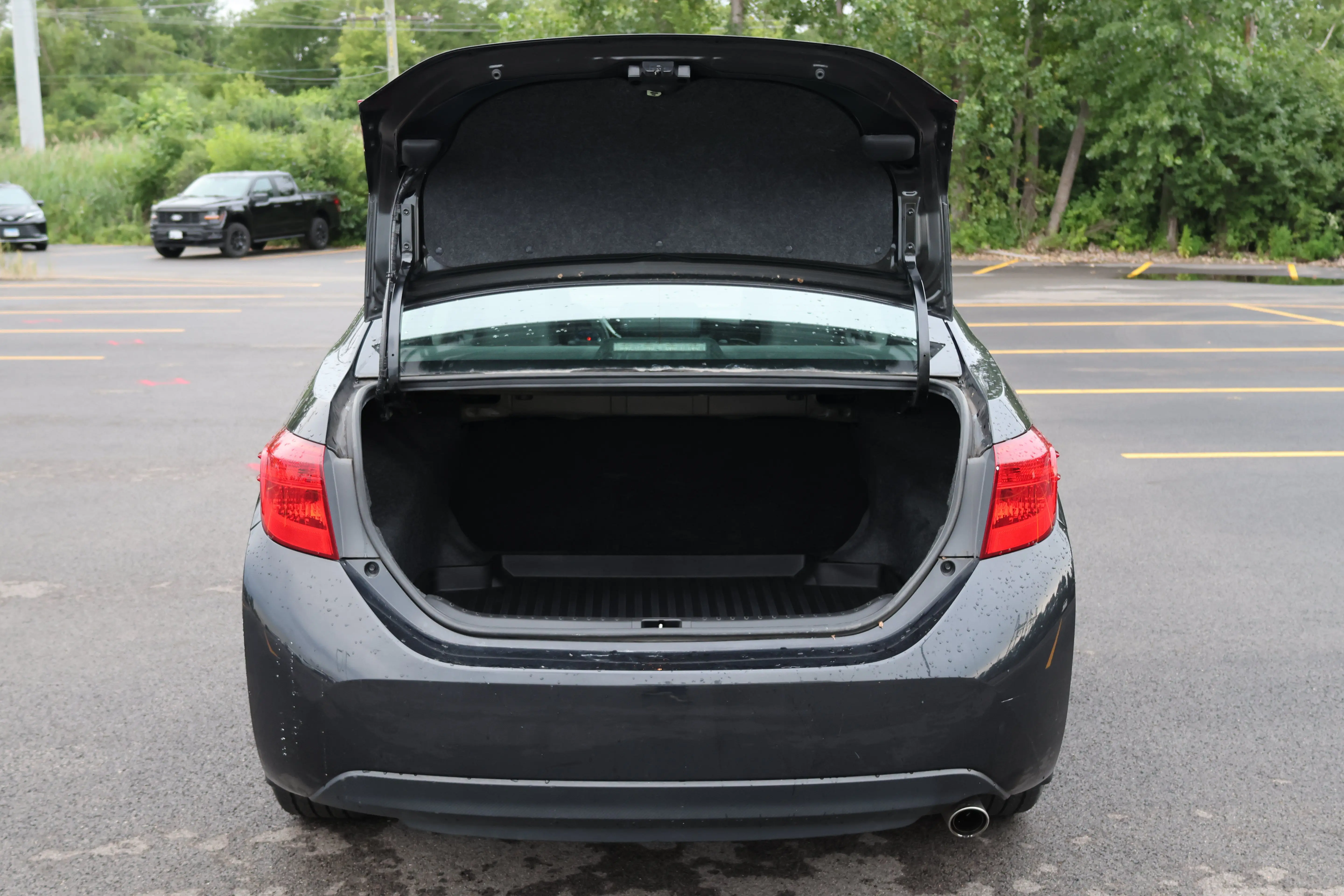 2018 Toyota Corolla SE AT photo 5