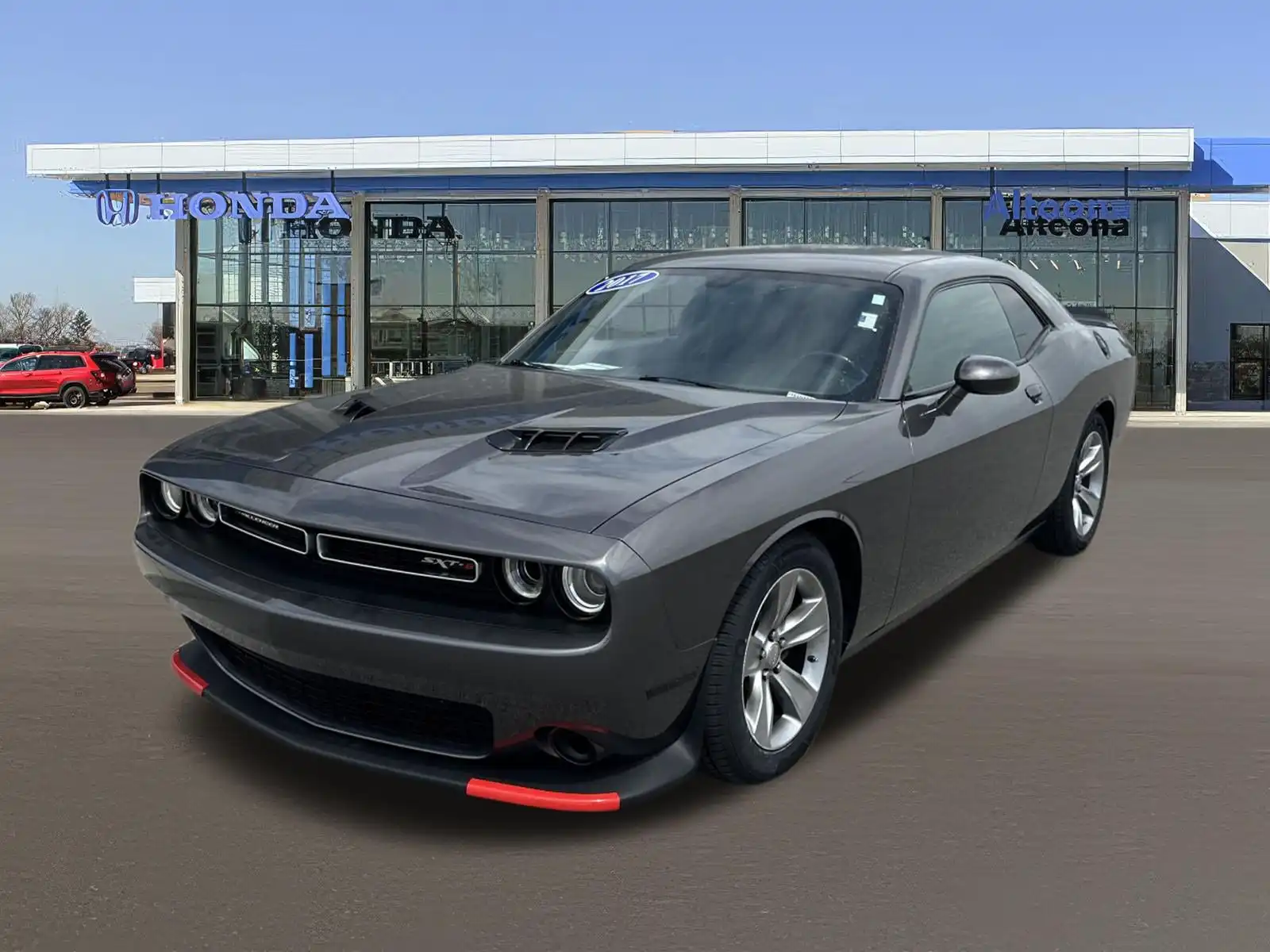 2017 Dodge Challenger SXT's photo