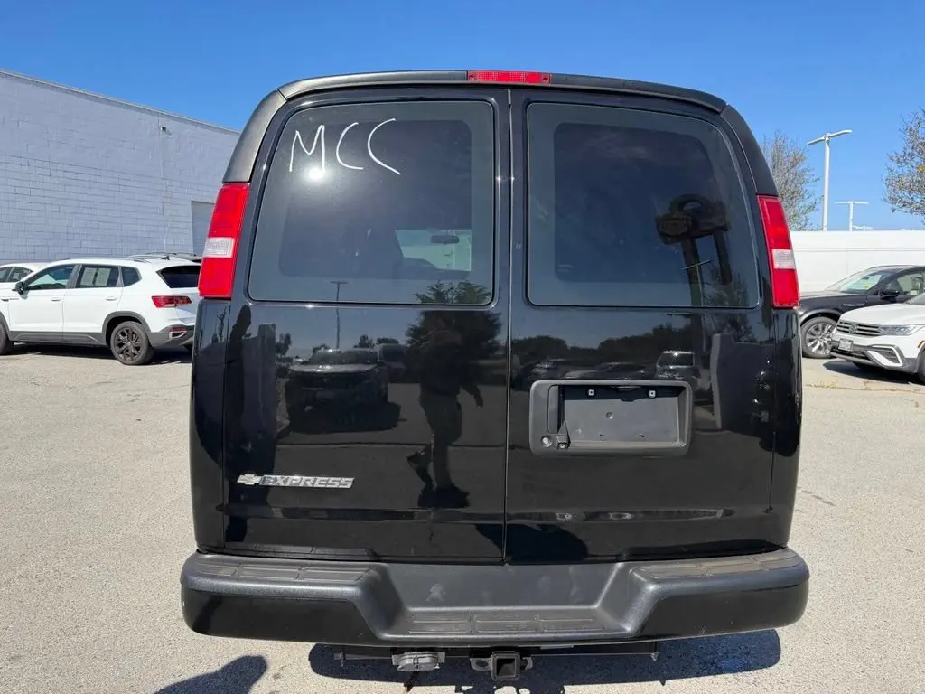 2021 Chevrolet Express 2500 Work Van HD photo 5