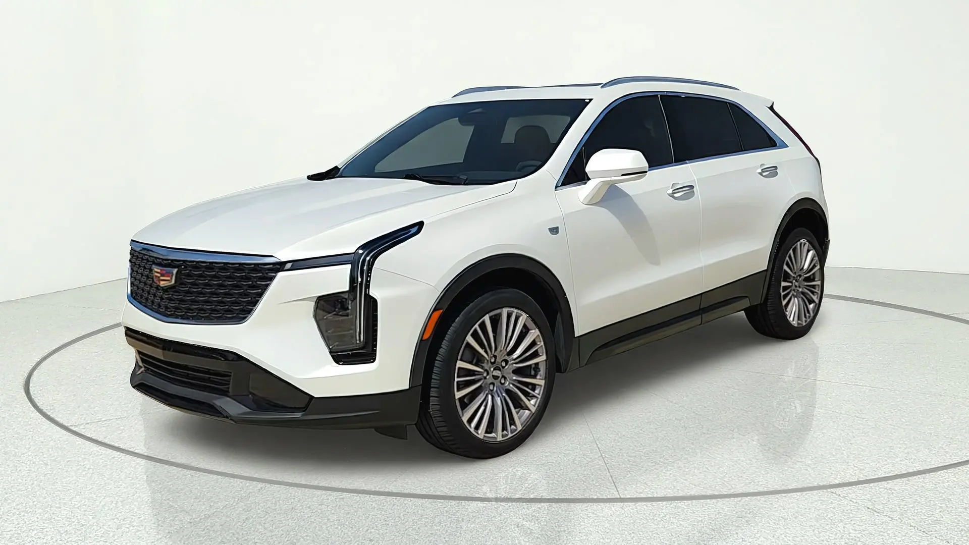 2024 Cadillac XT4 Premium Luxury photo 3