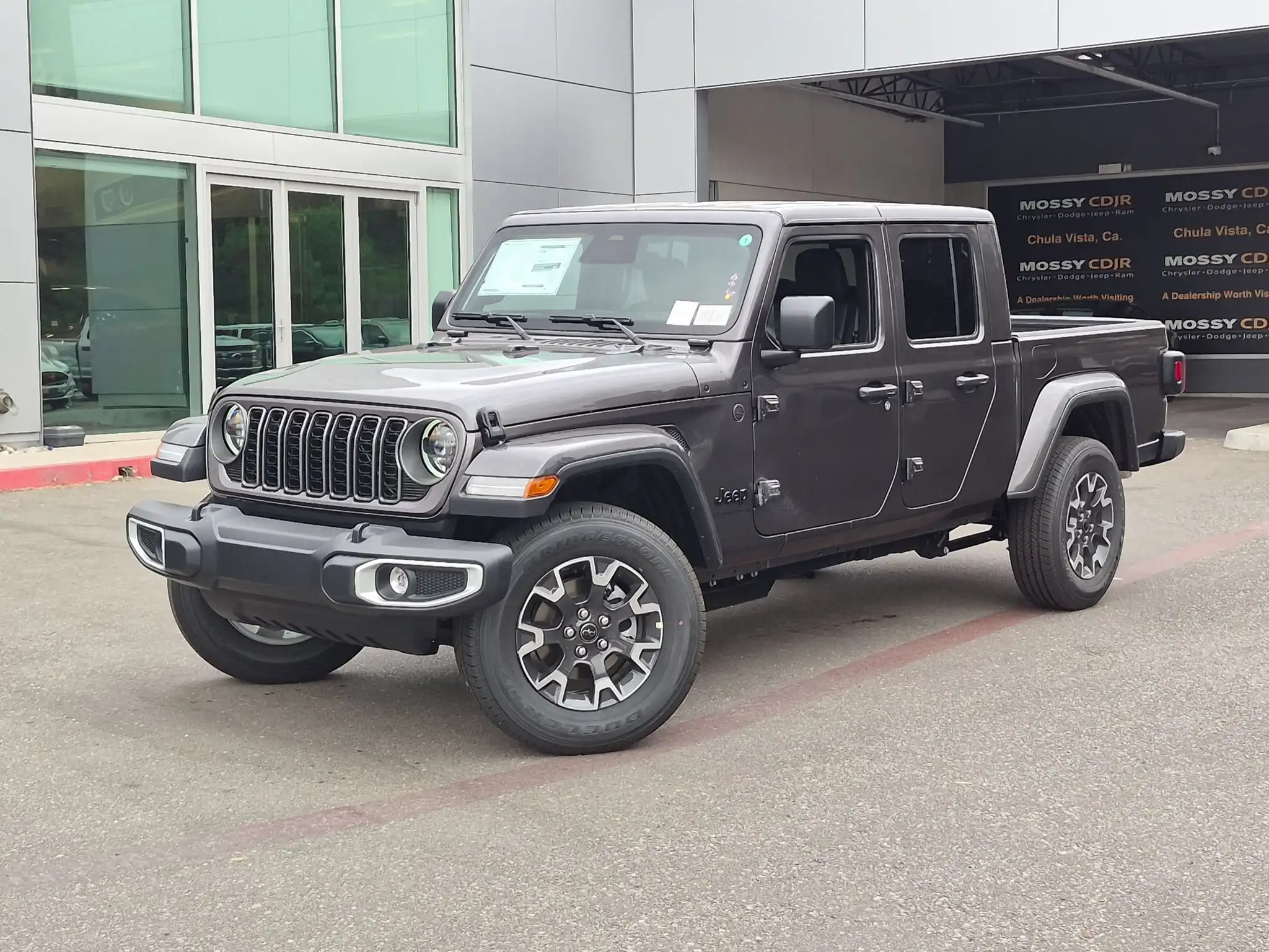 2026 Jeep Gladiator Sahara Auto's photo