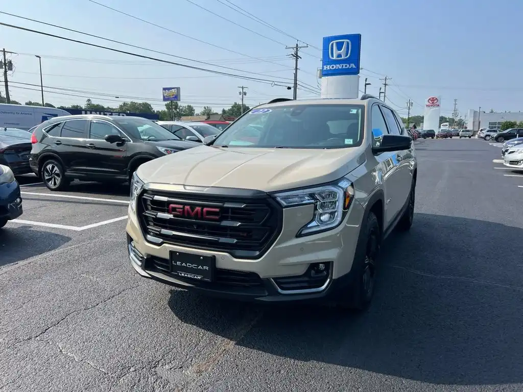 2022 GMC Terrain AT4 AWD's photo