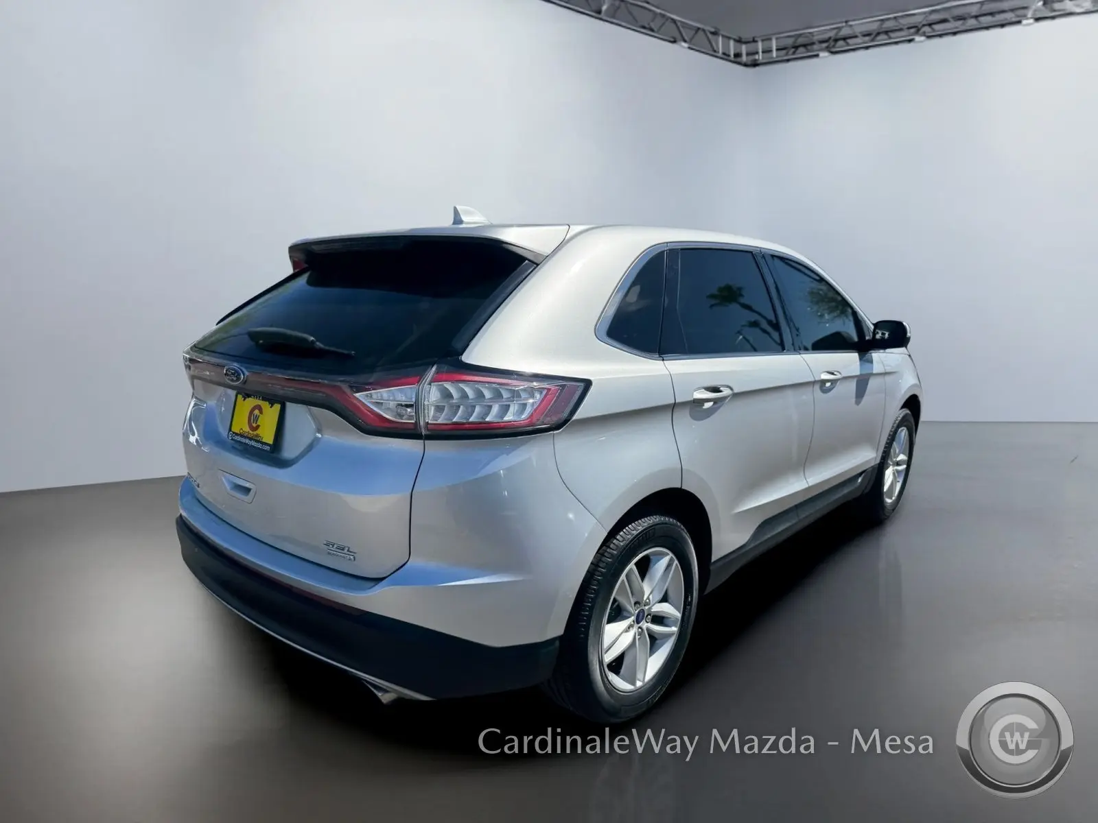 2018 Ford Edge SEL photo 4