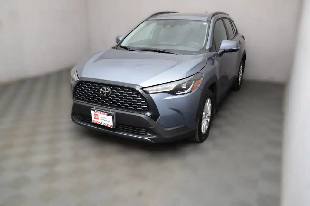 2024 Toyota Corolla Cross LE AWD's photo