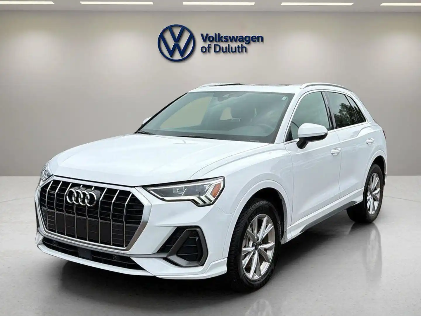 2025 Audi Q3 45 TFSI S Line Premium quattro's photo