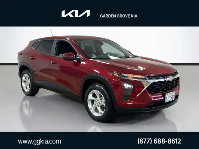 2024 Chevrolet Trax LS's photo