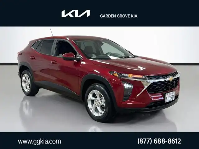 2024 Chevrolet Trax LS's photo
