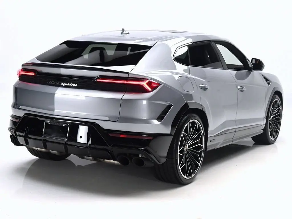 2025 Lamborghini Urus 4.0 V8 PHEV SE photo 4