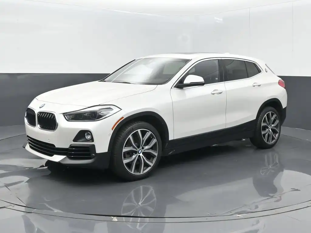 2020 BMW X2 xDrive28i's photo