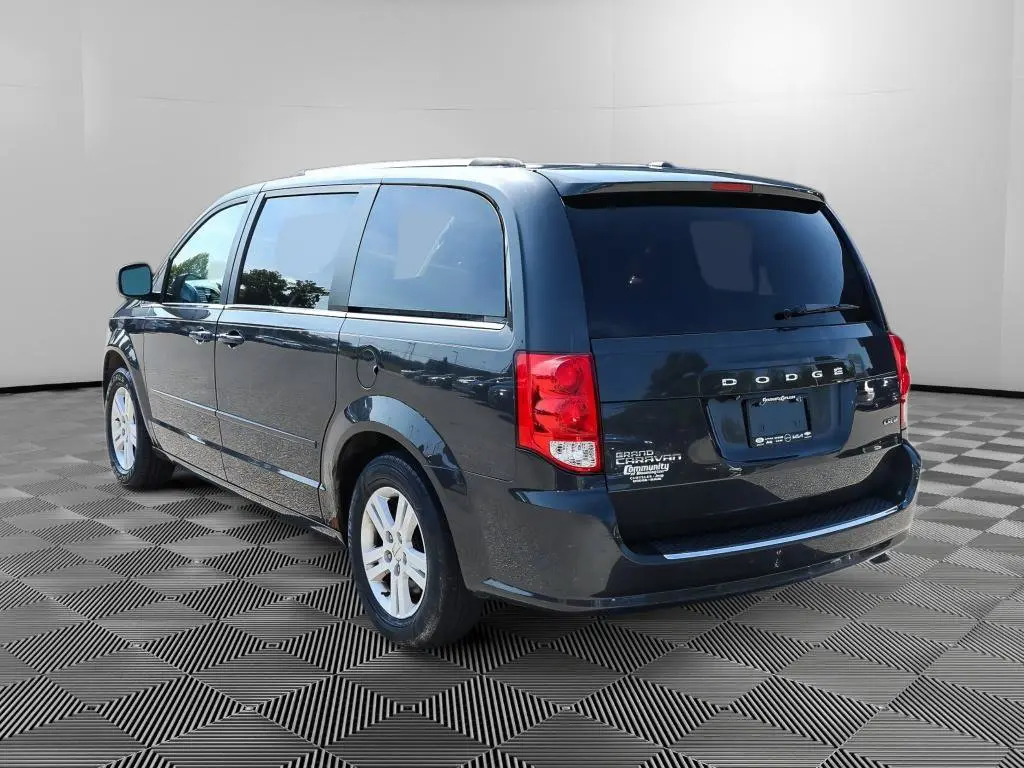 2012 Dodge Grand Caravan Crew photo 4