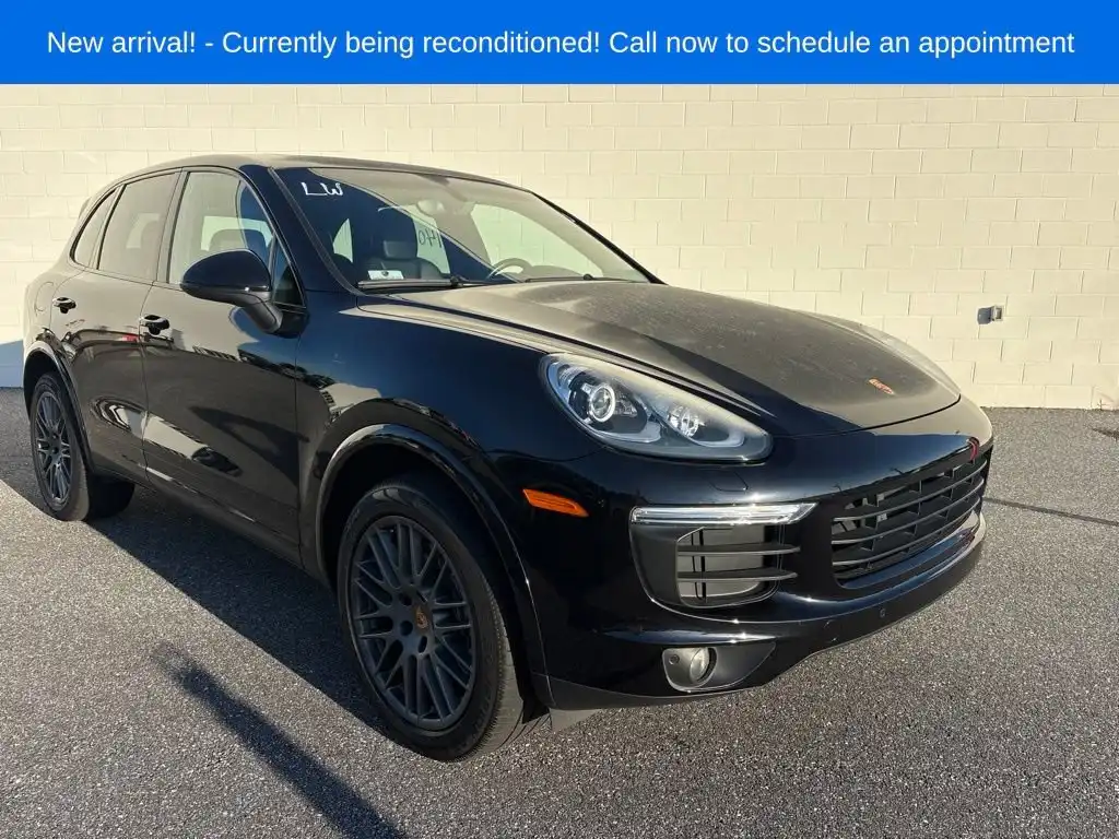 2017 Porsche Cayenne Platinum Edition's photo